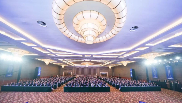 把握变局 拥抱变化——英国威廉希尔公司官网健康集团召开 2025年度工作会议